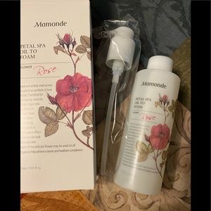 MAMONDE Petal Spa Oil to Foam Cleanser